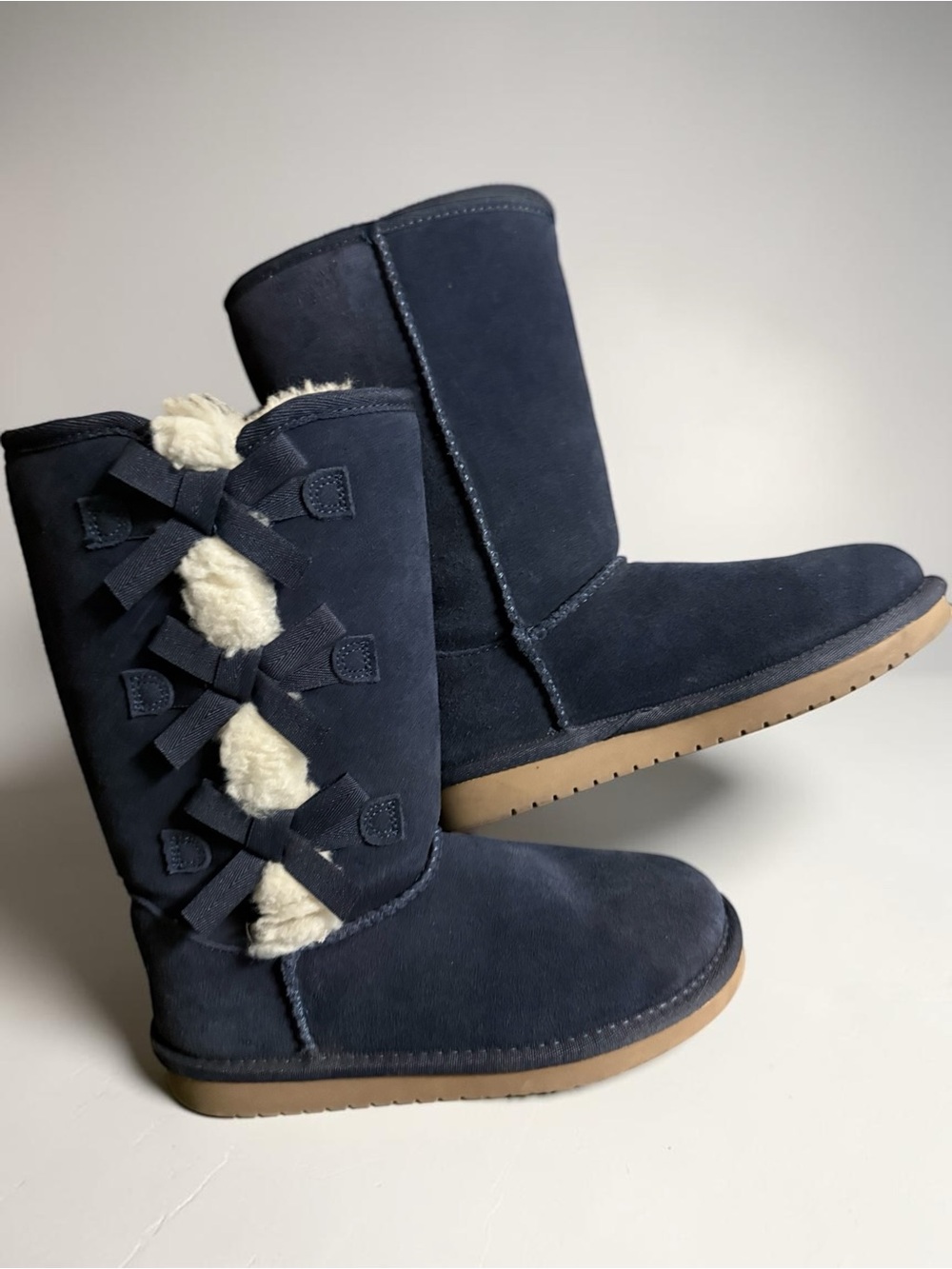 Koolaburra Navy Suede Bow-Back Shearling Winter Boots